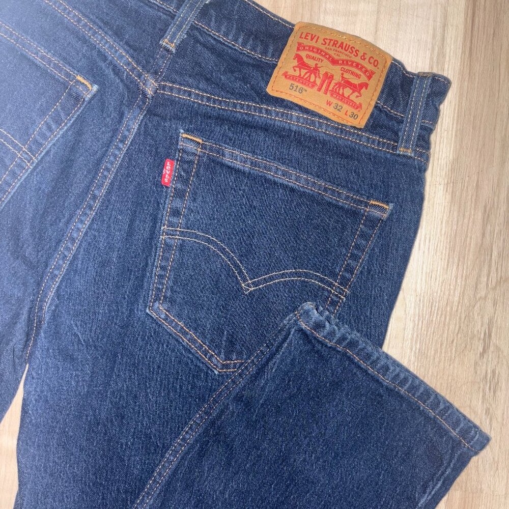 Vintage Levi Strauss Dark Wash 516 Zipper Fly Jeans 32" x 30"